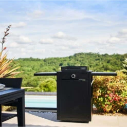 Pack Plancha électrique Forge Adour MODERN 45 Acier Noir + Chariot -Le Monde du Barbecue Soldes Boutique 20230906 raviday forge adour pack modern 45 1