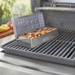 Boîte De Fumage Weber Pour Barbecue à Gaz, Barbecue électrique Et Fumoir -Le Monde du Barbecue Soldes Boutique 7576 boite fumage barbecue gaz weber ambiance