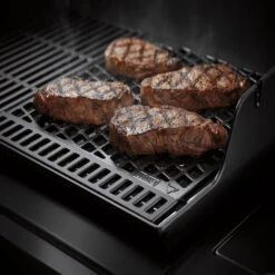 Pack Weber Crafted Pour Barbecue Weber Spirit Entre 2016 Et 2022 -Le Monde du Barbecue Soldes Boutique 7670 grille weber ambiance viande 2 min 2 1